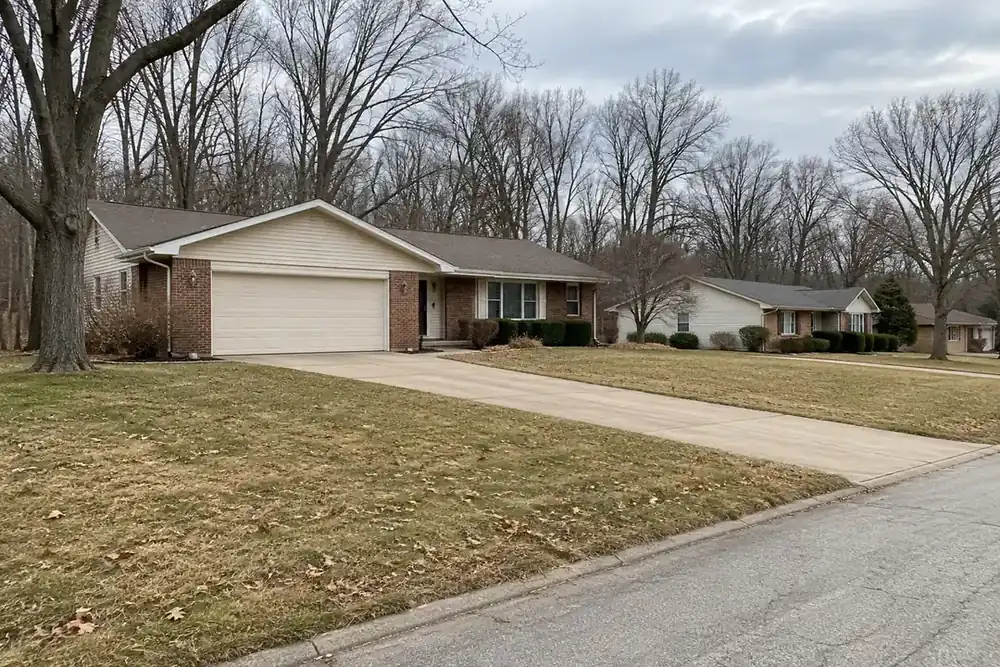 Illustration of a typical residential street in the Godfrey, IL area
